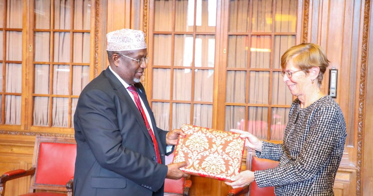 Guddoomiye Sheekh Aaden Madoobe oo lagu soo dhoweeyay xarunta Maxkamadda Caddaaladda Adduunka ee ICJ +Sawirro