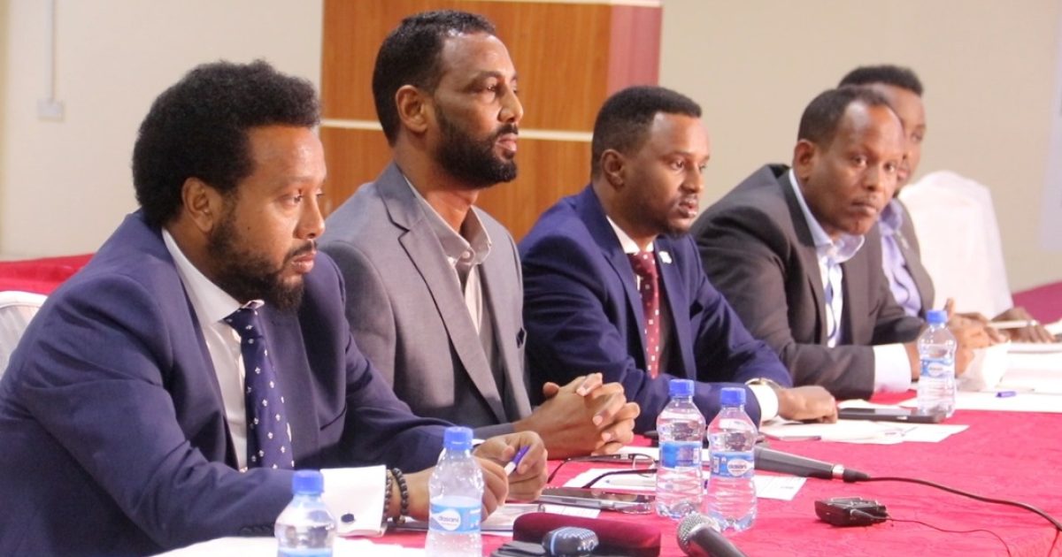 Guddiga Miisaaniyadda Gollaha Shacabka oo la kulmay Mas’uuliyiinta W/Qorsheynta XFS