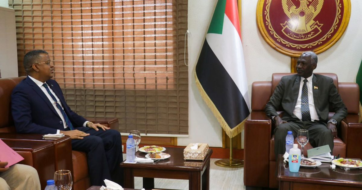 Safiirka Soomaaliya Ee Suudaan Oo La Kulmay Wasiirka Gaashaandhigga Dalkaas