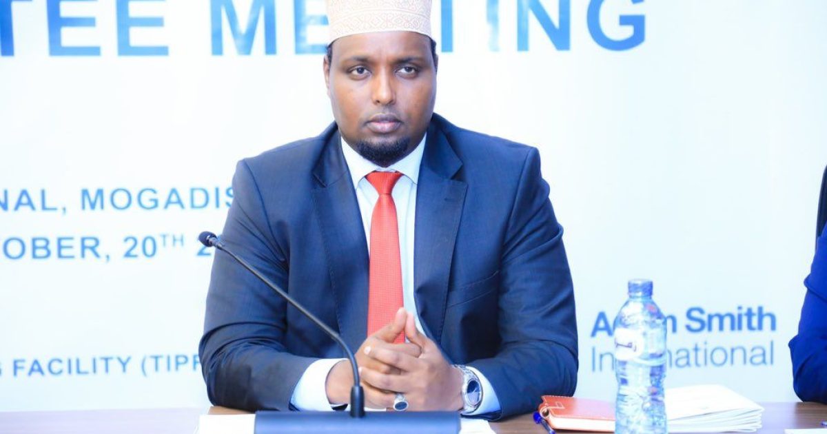 Wasiirka Qorsheynta XFS Oo Soo  Bandhigay Qorshaha Dowladda Ee Deegaannada Laga Saaray kooxaha Argagixisada