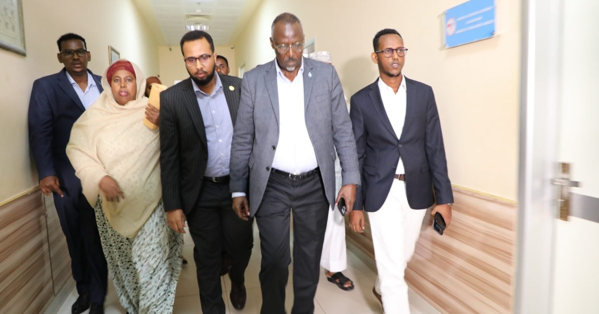 Xildhibaanno ka tirsan Golaha Shacabka BJFS oo booqday isbitaalada ay ku jiraan dadkii ku waxyeloobay Qaraxyadii isgooyska Soobe