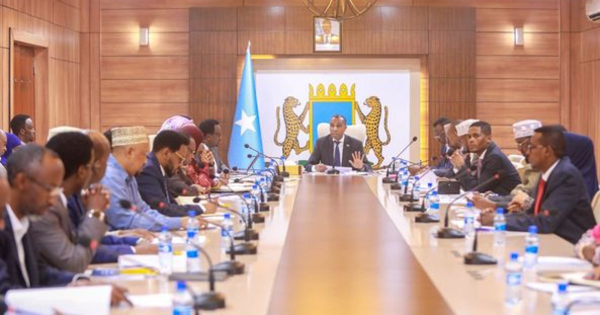 Ra’iisul Wasaare Xamse oo Guddoomiyey Shirka Golaha Wasiiradda