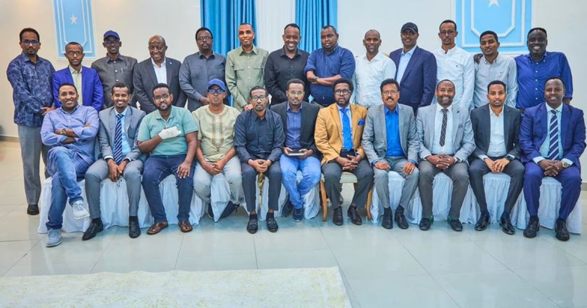 Ra’iisul wasaare Xamse oo kulan la qaatay xubno ka socday Warbaahinta dalka