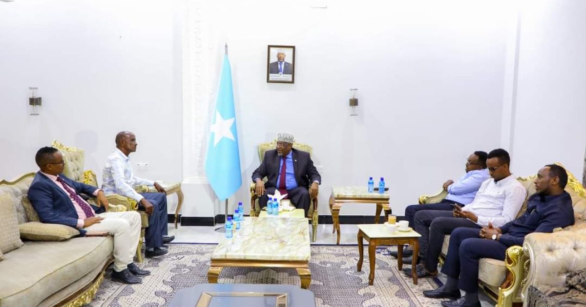 Guddoomiyaha Golaha Shacab Oo Kulan La Qaatay Guddoomiyaha G.Hiiraan