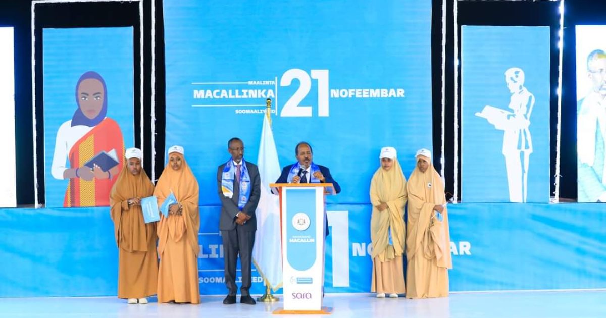 Madaxweyne Xasan Sheekh Oo Barayaasha Soomaaliyeed Ugu Hambalyeeyay Maalinkooda