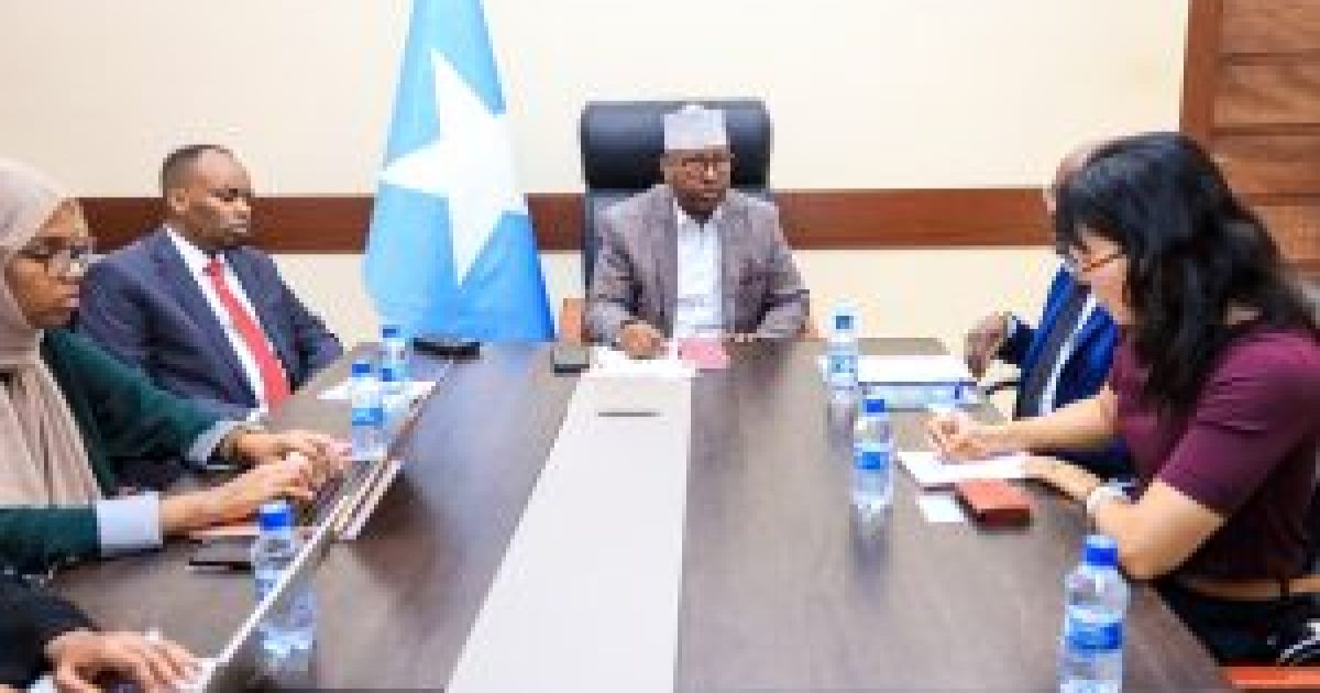 Wasiir Fiqi oo kulan la qaatay wafdi ka socday QM