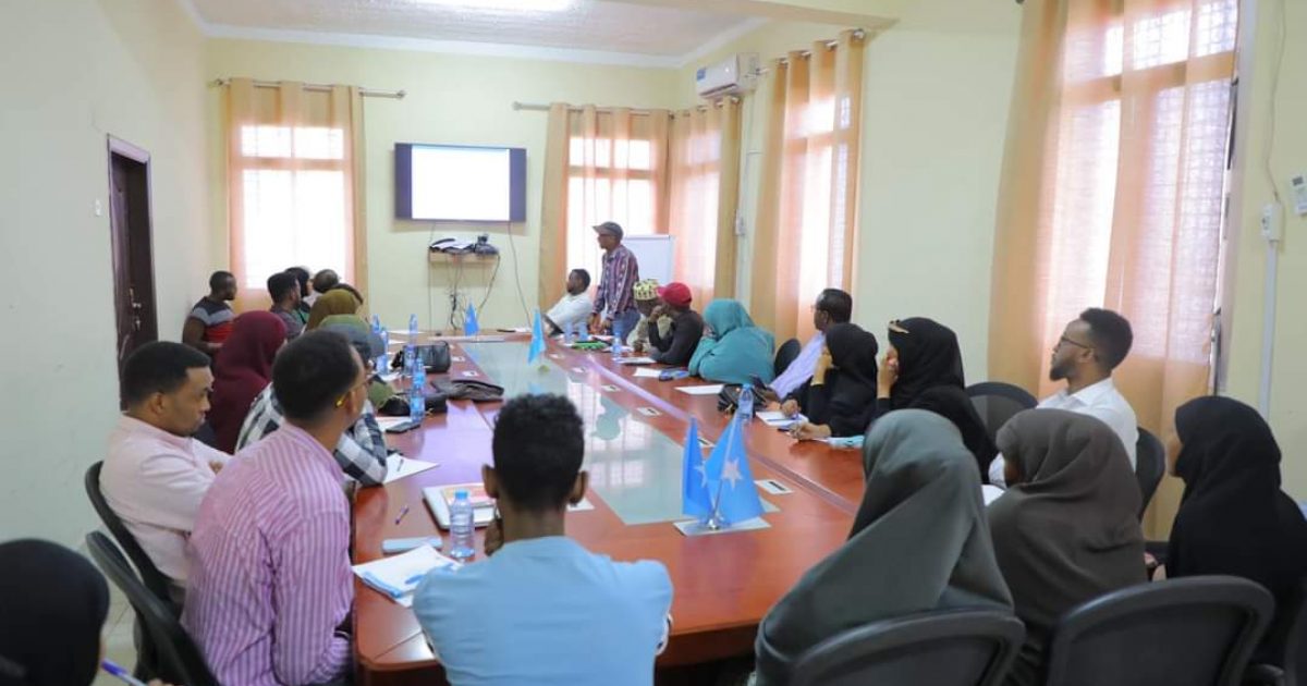 Tababbar Lagu Horumarinaayo Shaqaalaha Dowladda Oo Laga Furay Muqdisho