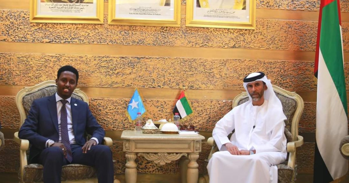 Wasiirka dhallinyarada iyo cayaaraha XFS oo la kulmay Safiirka Imaaraadka Carabta ee Soomaaliya