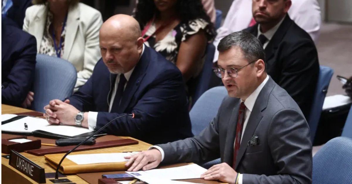 Ukraine oo diyaar u ah shir nabadeed, xilli Ruushku uu soo saaray hanjabaad