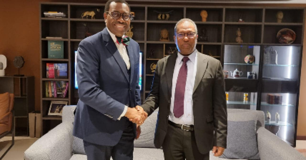 Wasiirka Maaliyadda XFS oo arrimo muhiim ah kala hadlay madaxweynaha Bangiga Horumarinta Afrika