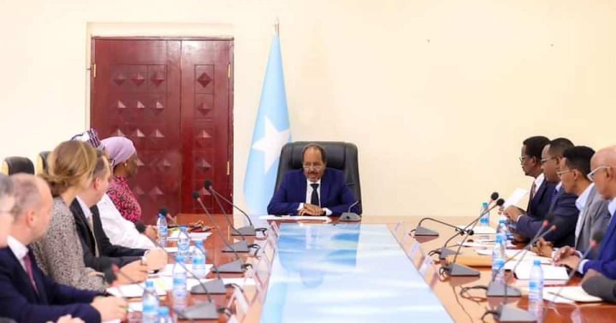 Madaxweynaha JFS oo la kulmay wakiilada beesha caalamka ee Soomaaliya