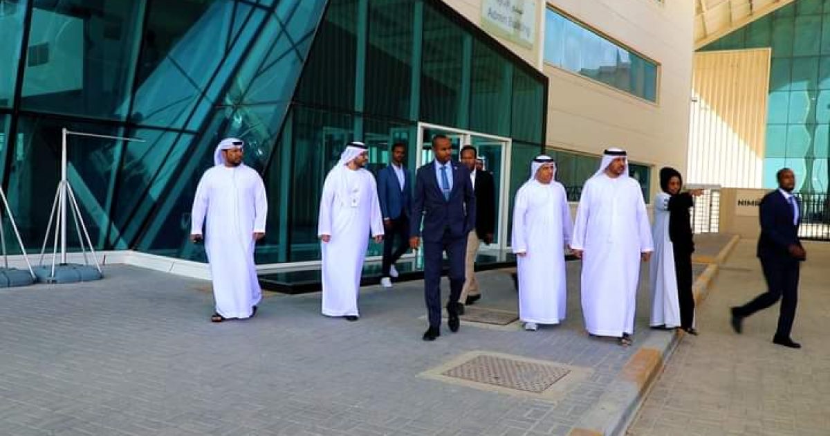 Wasiirka Gaashaandhigga Soomaaliya oo booqday Warshadaha Hubka ee Dalka Isutagga Imaaraadka Carabta