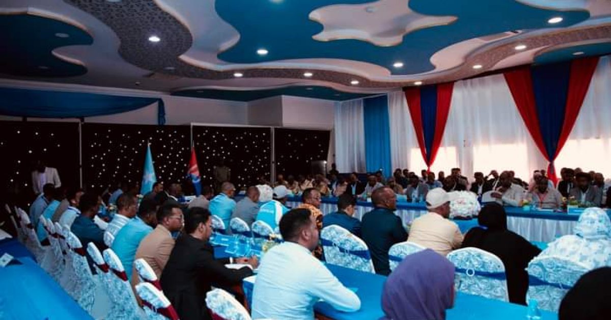 Duqa Caasimada oo Gudoomiyay Shirka Banbaxa Maamulka Gobolka Banaadir