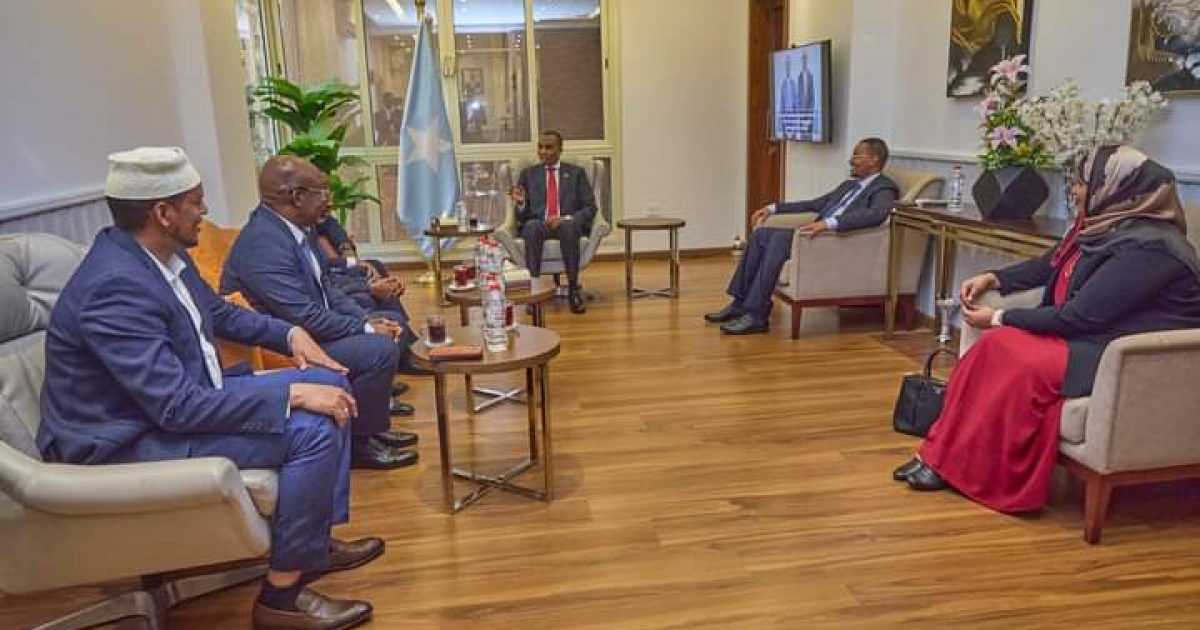 RW Xamse oo booqday safaaradda Soomaaliya ee Qaahira