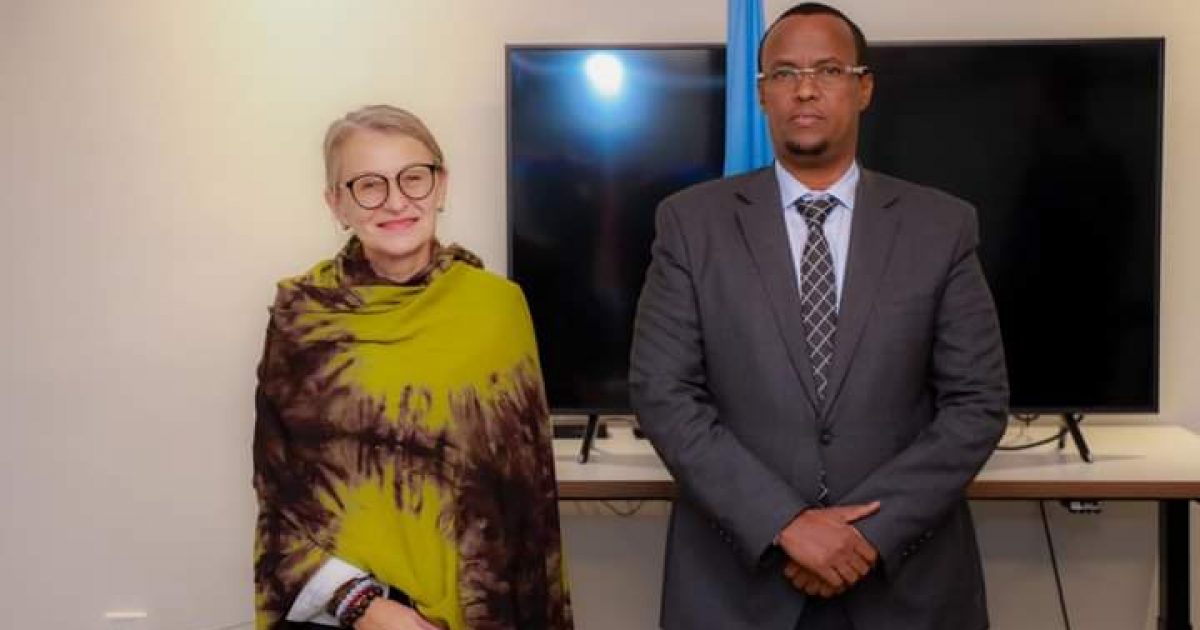 Madaxweynaha Hirshabeelle oo la kulmay Safiirka Midowga Yurub ee Soomaaliya