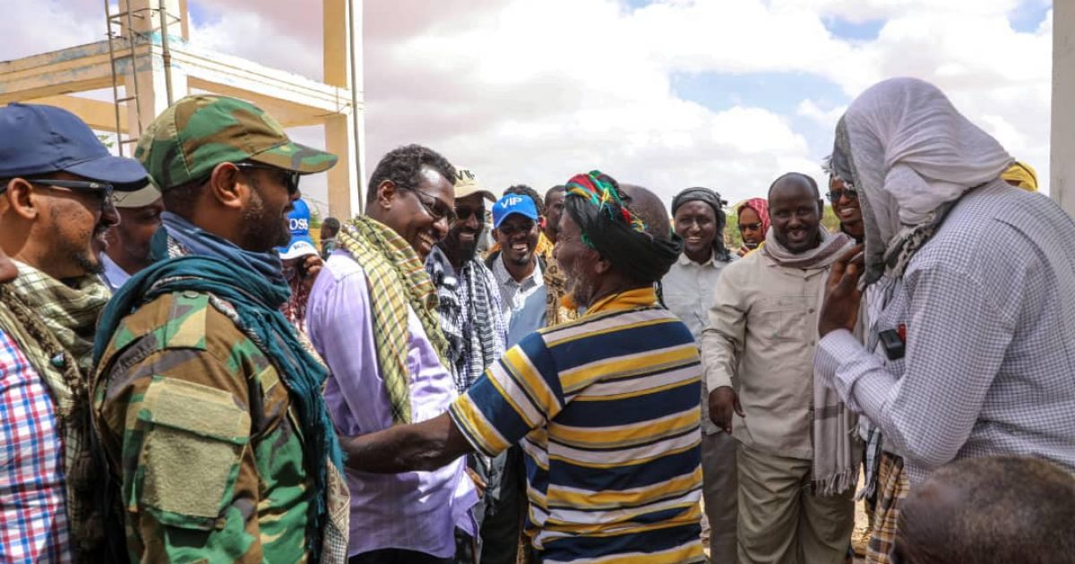 Madaxweynaha Galmudug iyo Wasiirka difaaca XFS oo kormeeray Xarumaha adeegyada Bulshada ee Xarardheere