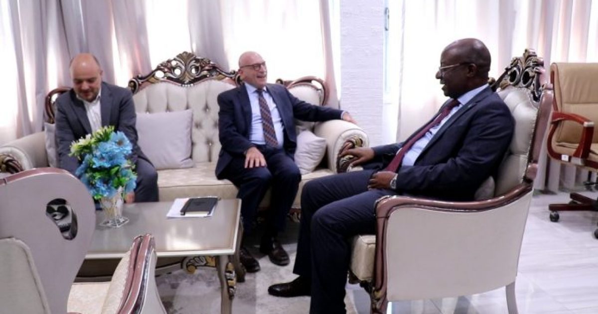 Wasiirka warfaafinta XFS oo qaabilay wakiilka UNDP uqaabilsan Soomaaliya