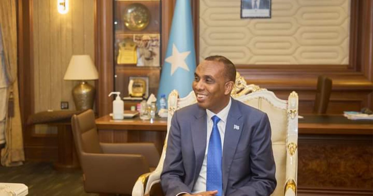 Ra’iisul Wasaaraha X.F.S oo xafiiskiisa ku qaabilay  Safiirka Qadar ee Soomaaliya
