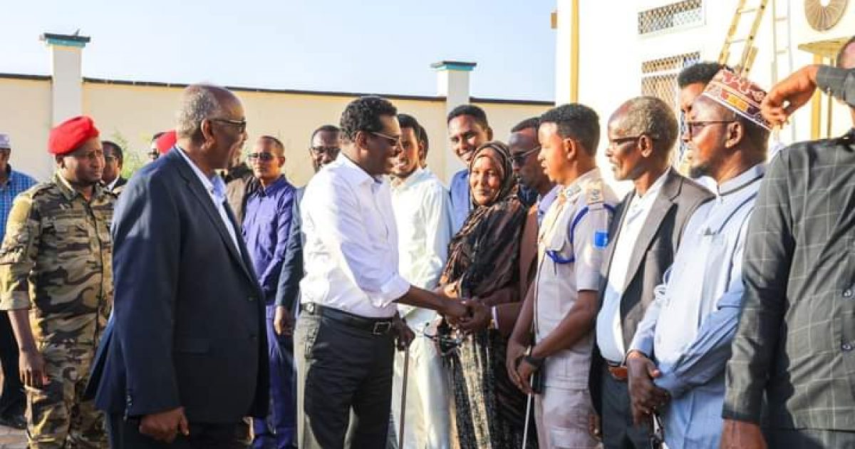 Madaxweynaha Galmudug oo si diiran loogu soo dhoweeyay Caabudwaaq “SAWIRRO”