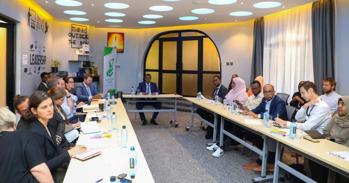 Madaxweyanaha Hirshabeelle oo kulan la qaatay Wakiilada Beesha Caalamka “SAWIRRO”
