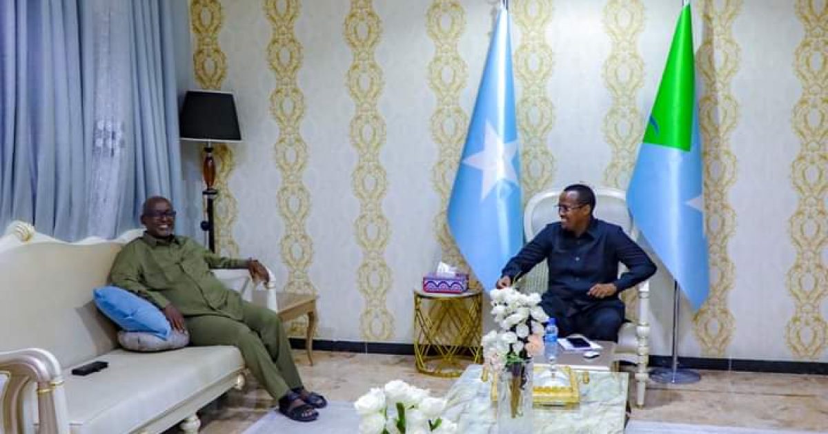 Madaxweynaha Hirshabeelle oo qaabilay Maxamed Xasan Qoone