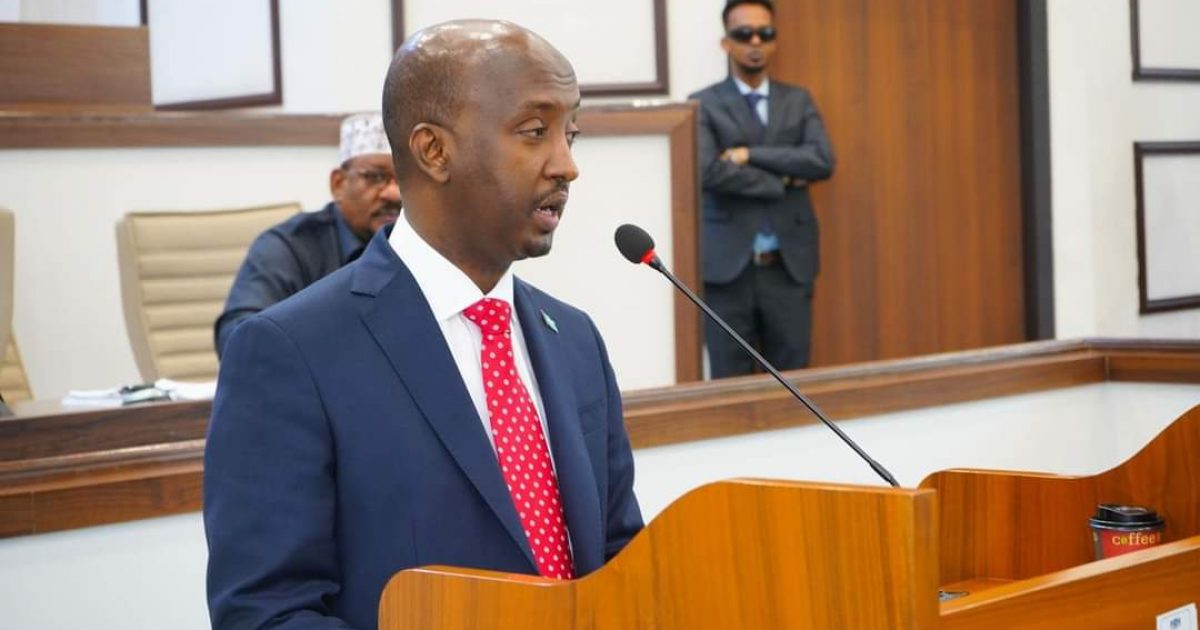 Wasiirka Kalluumeysiga XFS oo BJFS ka hor Akriyay Sharciga hormarinta kalluumeysiga  