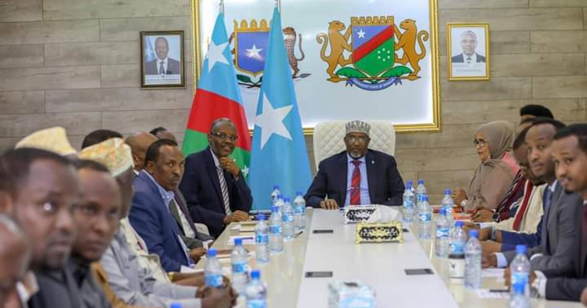 Aadan Madoobe oo guddoomiyay Shirka golaha Wasiirada Koonfur Galbeed