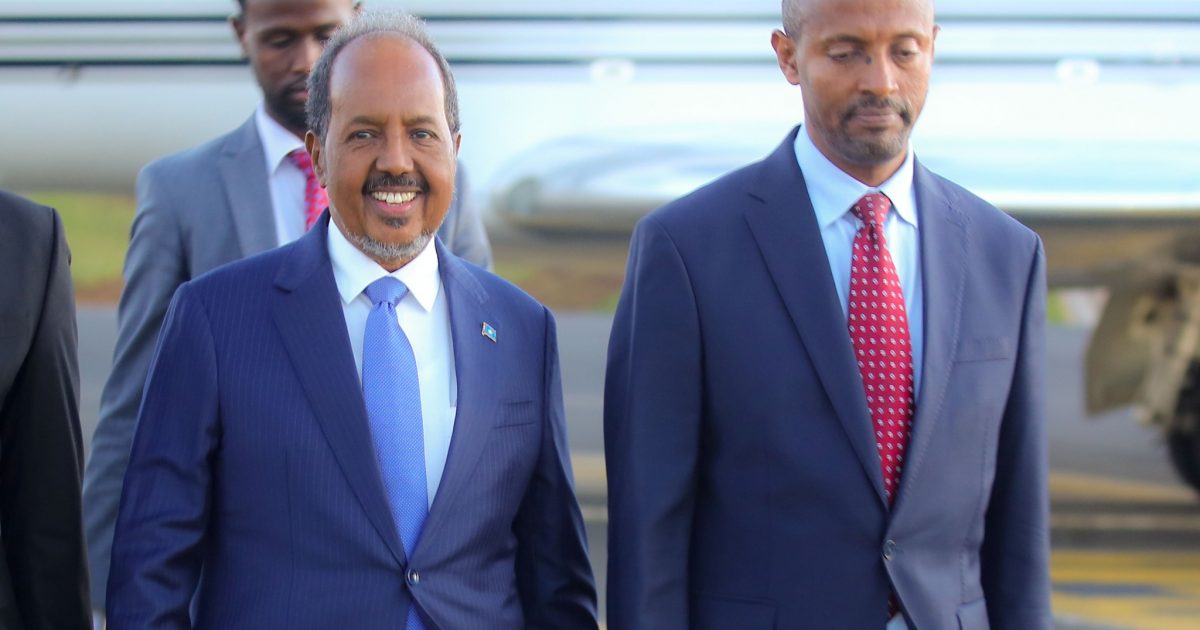 Sawirro: Madaxweyne Xasan Sheekh oo caawa Addis Ababa ka degay