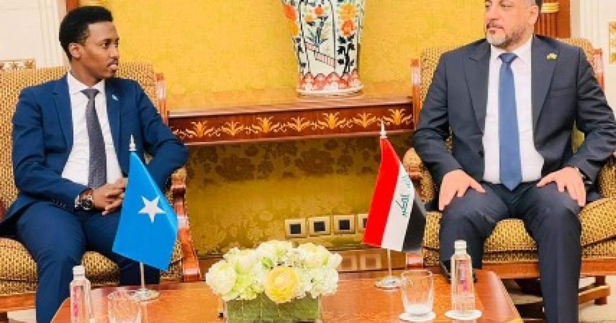 Wasiirka Wasaaradda Dhallinyarada XFS oo kulan doceed la yeeshay dhiggiisa dalka Ciraaq