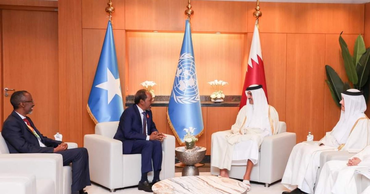 Madaxweyne Xasan Sheekh oo kulan la yeeshay Amiinka Qatar