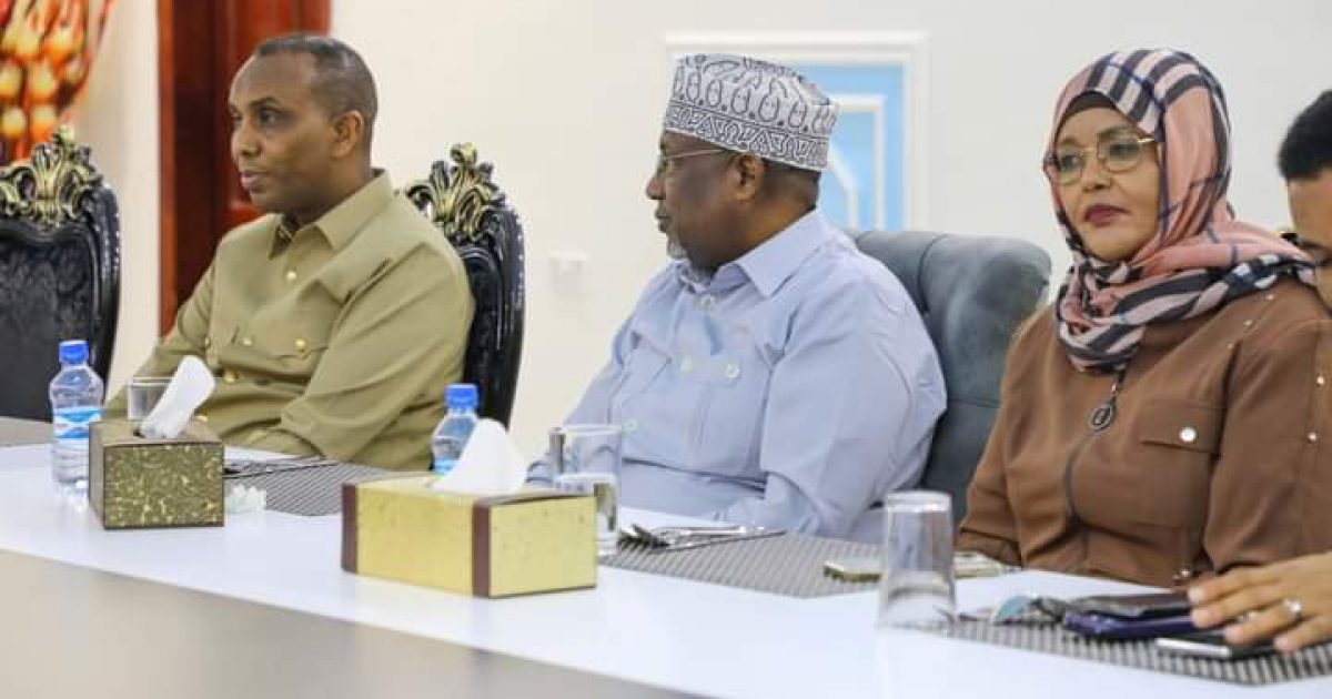 Ra’iisul Wasaare Xamse oo kulan mahadcelin ah u sameeyay Guddoonka Golaha Shacabka iyo Guddiga Joogtada ah