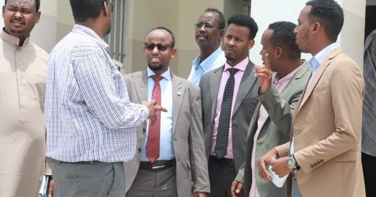 Wasiirka Caafimaadka oo Guddi u xilsaaray wax ka qabashada qeybta gubatey ee Isbitaalka Demartino