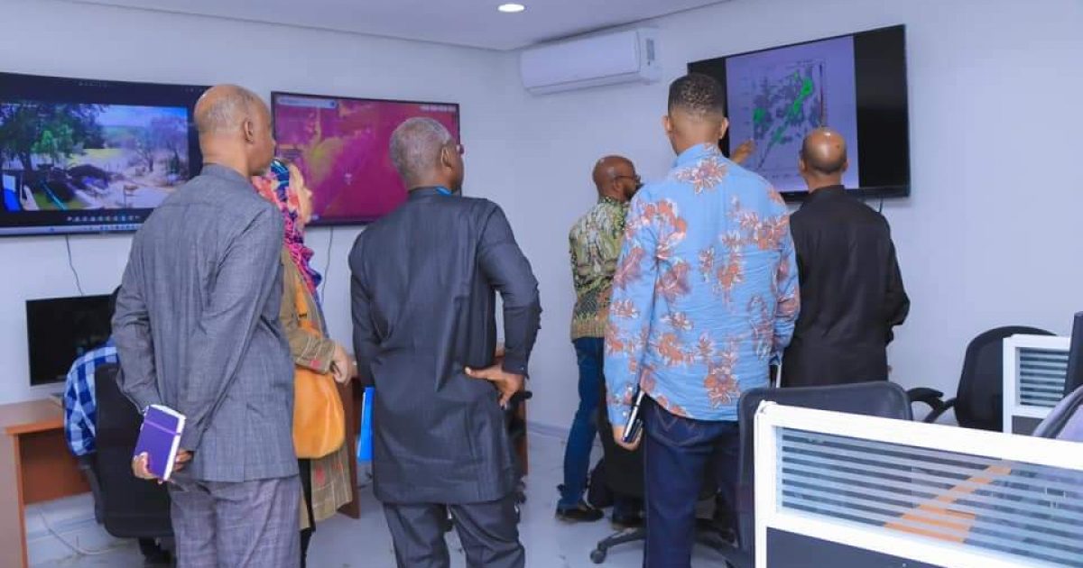 Guddoomiyaha SoDMA oo xafiiskiisa ku soo dhaweeyay Madax ka socotay UNHCR