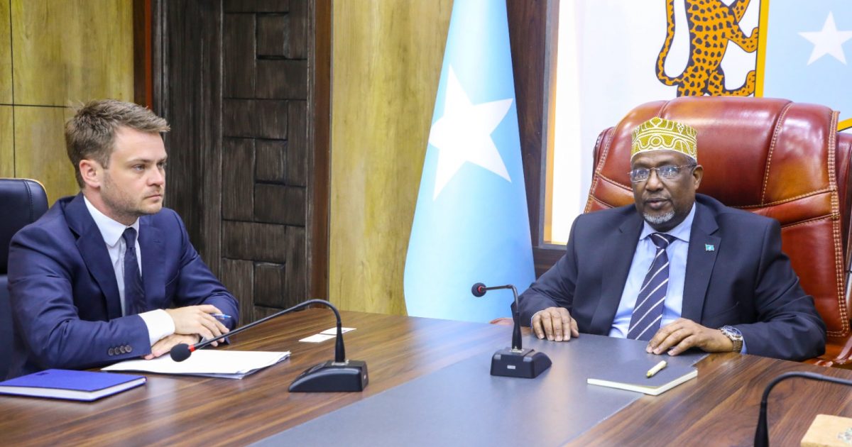 Guddoomiyaha Golaha Shacabka oo xafiiskiisa ku qaabilay Madaxa Xafiiska Siyaasadda Midowga Yurub “SAWIRRO”