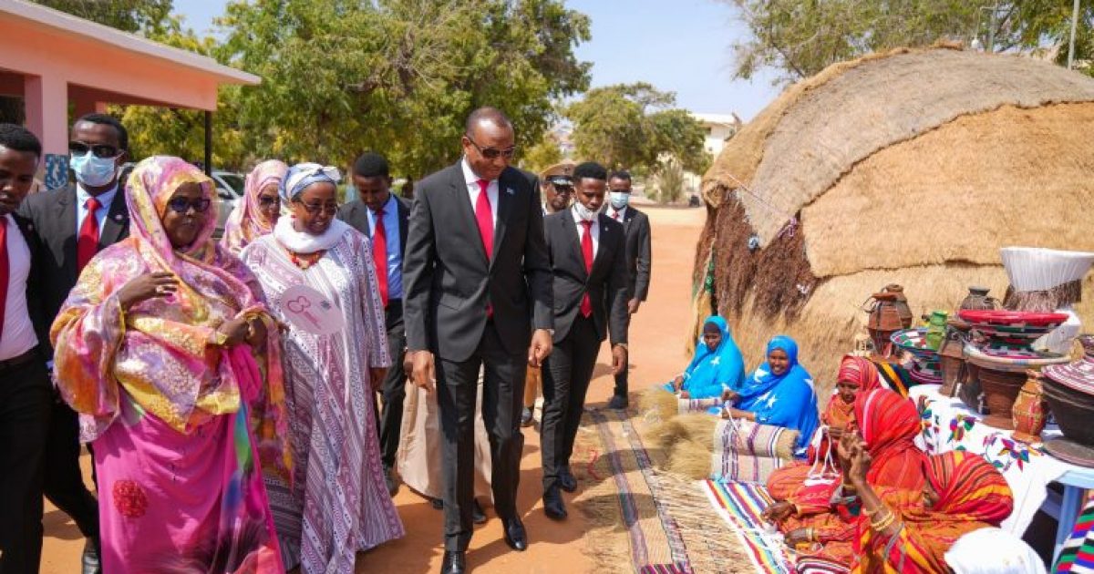 RW Xamse oo hambalyo u diray guud ahaan Haweenka Adduunka, gaar ahaan kuwa Soomaaliyeed