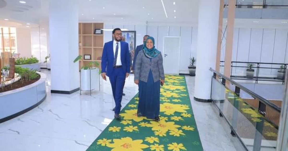 Wasiirka Shaqada iyo Arrimaha Bulshada XFS oo arrimo muhiim ah kala hadlay dhiggiisa Itoobiya