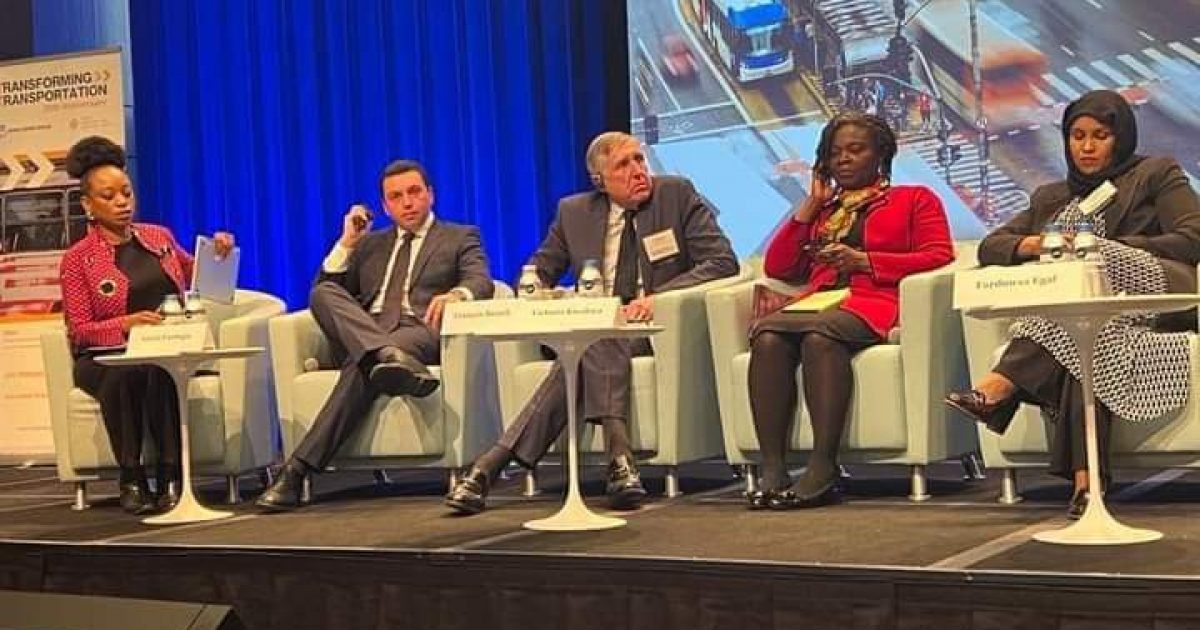 Wasiirka Gaadiidka iyo Duulista Hawada oo ka qayb gashay shir ka furmay Mareykanka