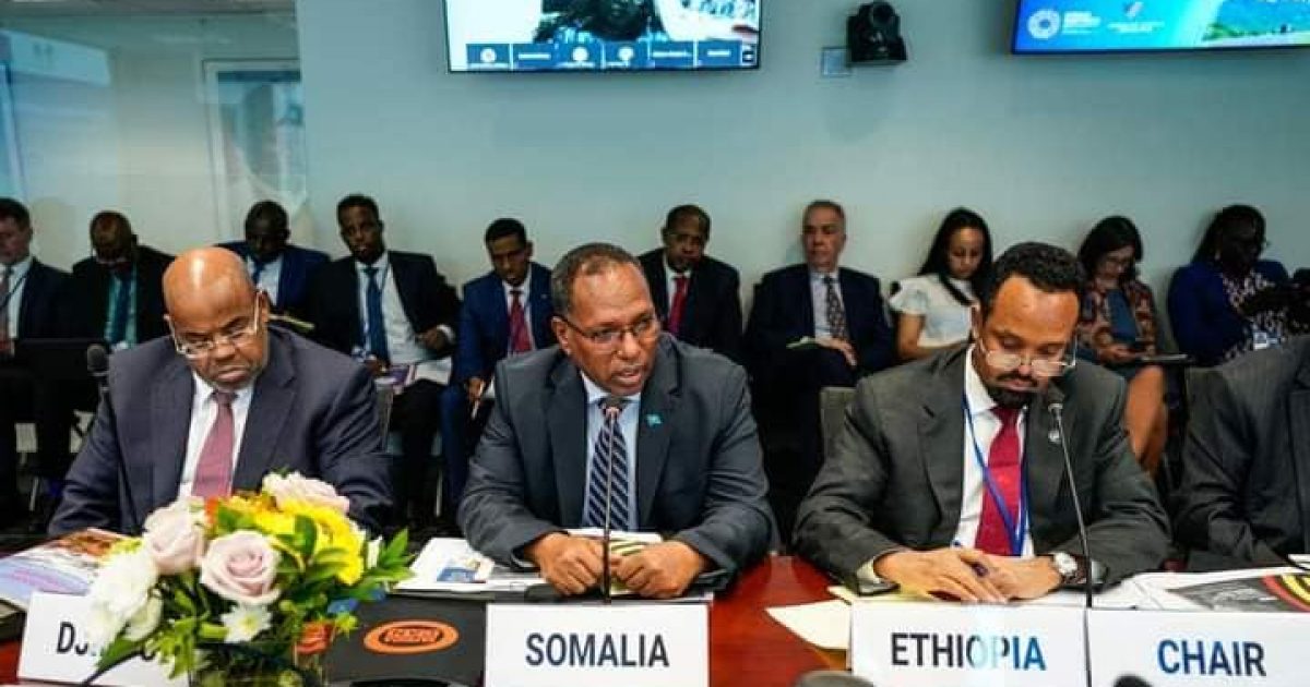 Somalia Minister of Finance attends a meeting in Washington