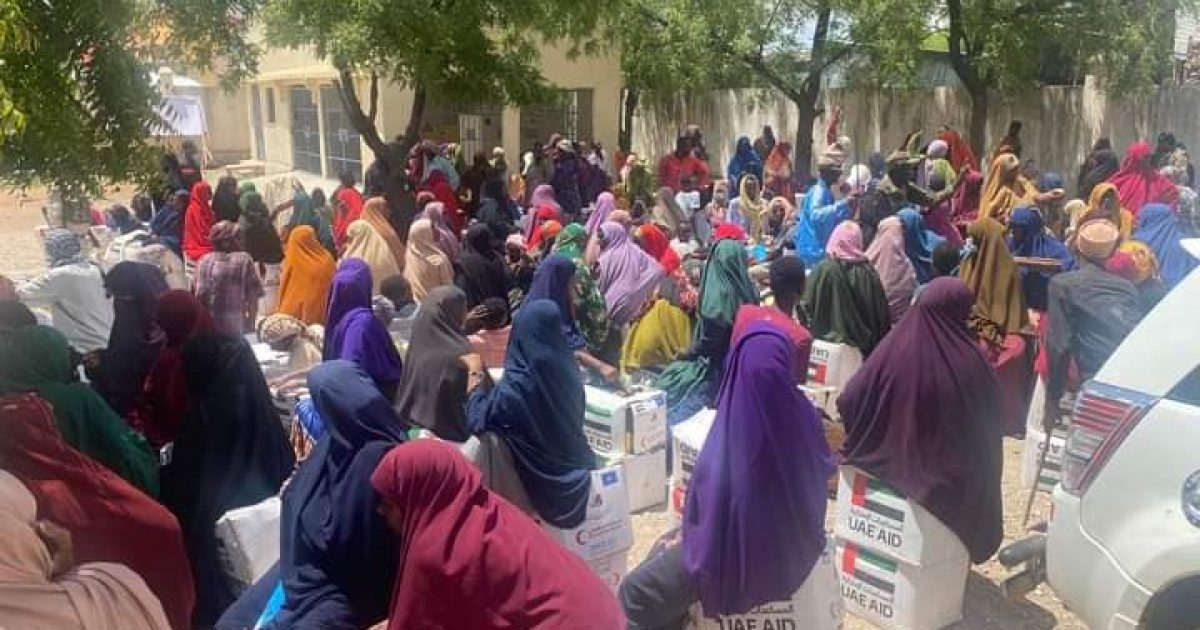 Hay’adda SoDMA oo deeq Raashiin ah u qeybisay qaar ka mid ah Shacabka Bardheere