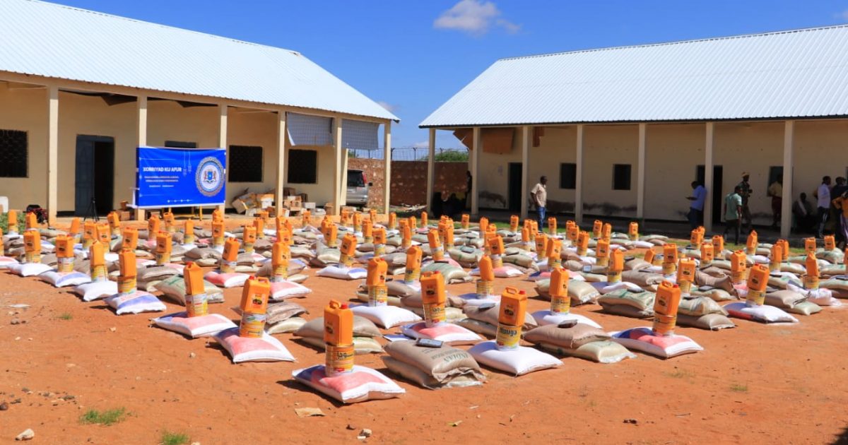 Deeq raashin ah oo la gaarsiiyey qoysas ku sugnaa Degmada Maxaas.