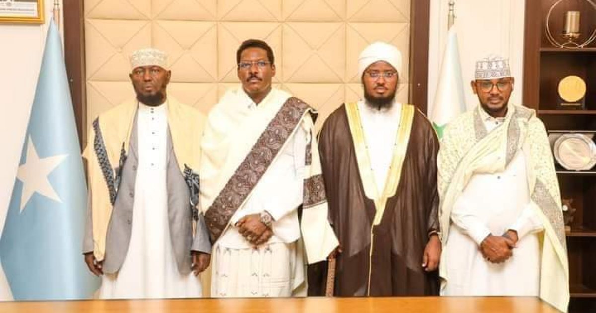 Madaxweynaha Galmudug oo afur u sameeyay qaar ka mid ah Culimada Soomaaliyeed