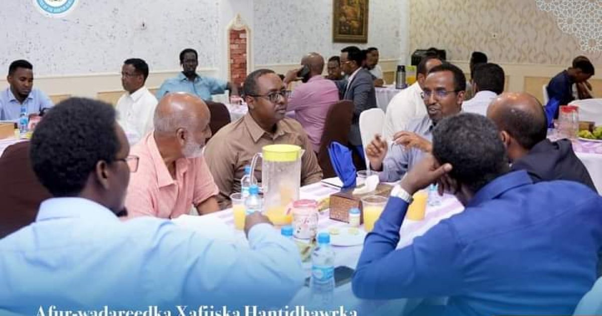 Hantidhawrka Guud ee Qaranka oo kulan afur ah u sameeyay qeybaha kala duwan ee bulshada “SAWIRRO”