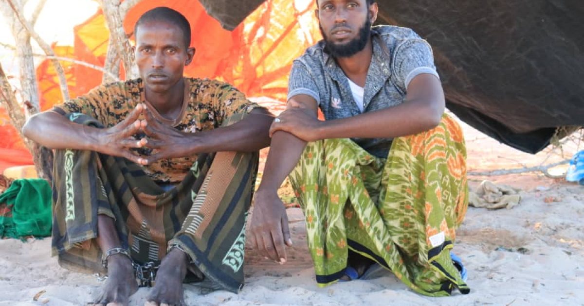 Horjooge isu soo dhiibay ciidanka, halka mid kalena ay nolosha ku qubteen ciidamada