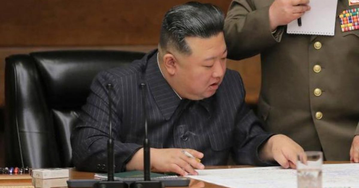 Hogaamiyaha Kuuriyada Waqooyi oo amray in hawada loo diro Dayax gacmeedkii ugu horeeyay ee sahan millatari ah