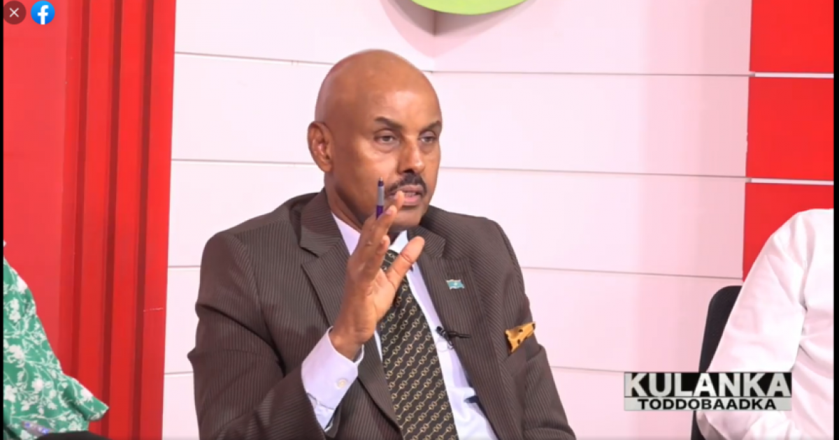 Senetor Dufle oo sheegay in uu soo bixi doono sharci lagu nidaaminaayo ka ganacsiga daawooyinka