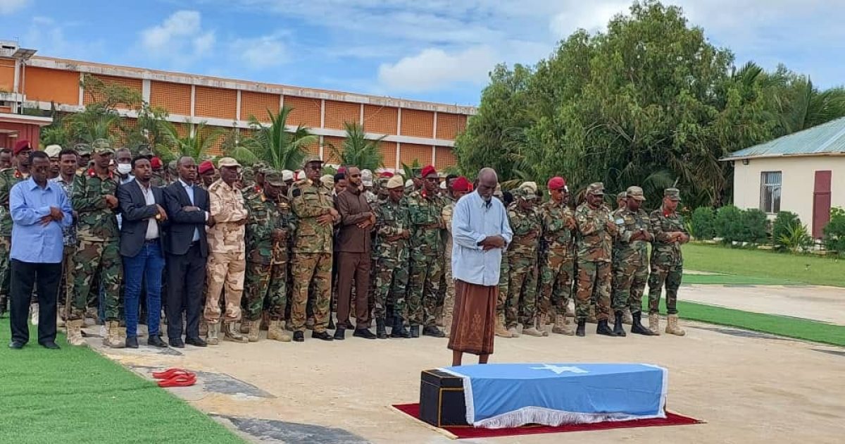 Wasiirka Gashaandhigga XFS oo ka qeyb-galay Aaska Laba xidigle Cabdicasiis Maxamad