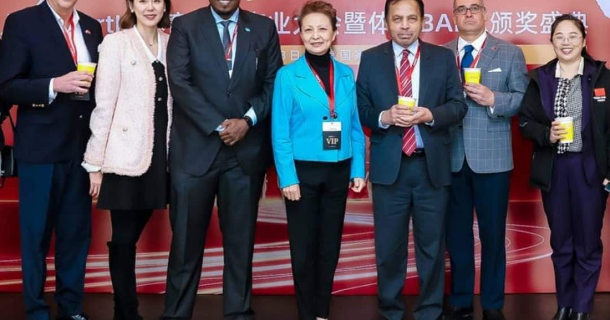 Danjiraha Soomaaliya ee Shiinaha oo ka qeyb galay shirka 8-aad ee wax soosaarka iyo dhaqaalaha