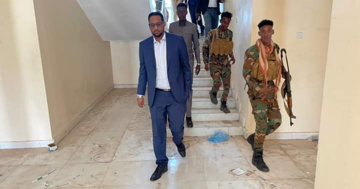 Madaxweyne ku-xigeenka Galmudug oo kormeeray xarunta cusub ee Wasaaradda Waxbarashada