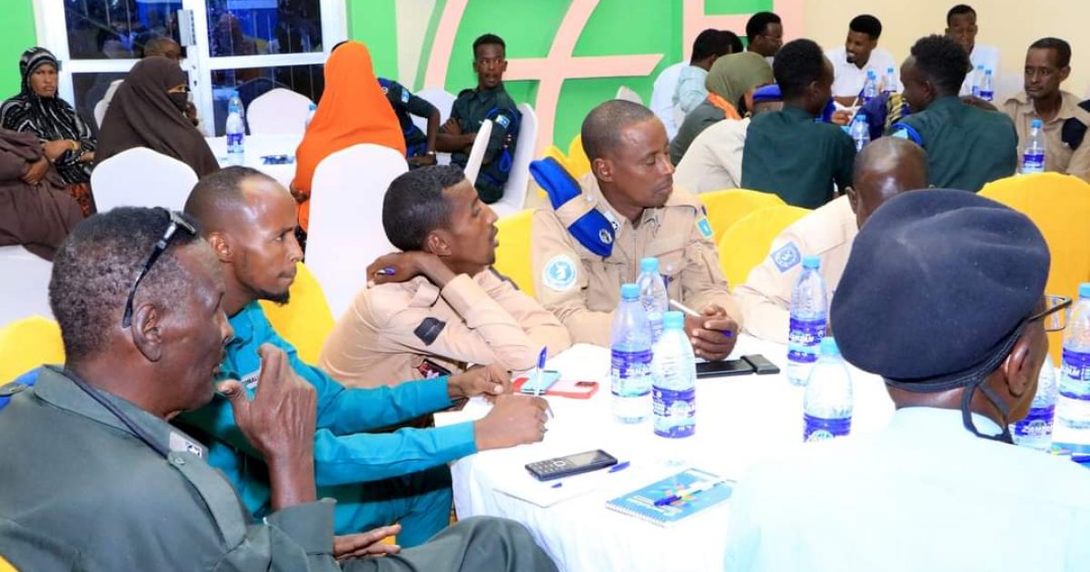 Shir ku saabsan hannaanka wada shaqeynta Booliska iyo bulshada oo ka furmay Gaalkacyo “SAWIRRO”