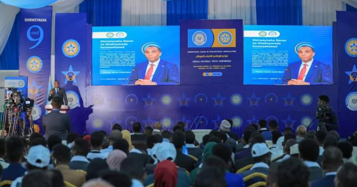 Shirweynaha Qaran ee dhallinyarada Soomaaliyeed oo Maalintii labaad galay